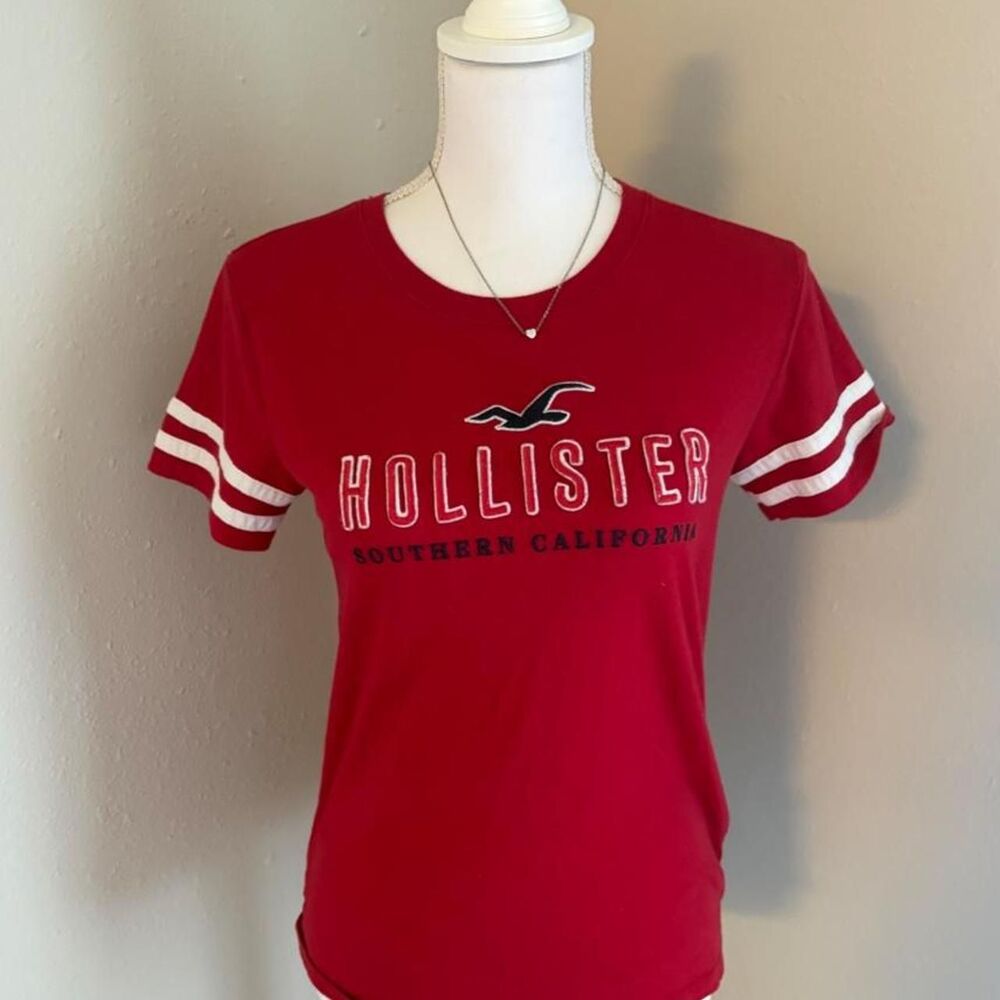 Hollister-co Women's Red T-shirt